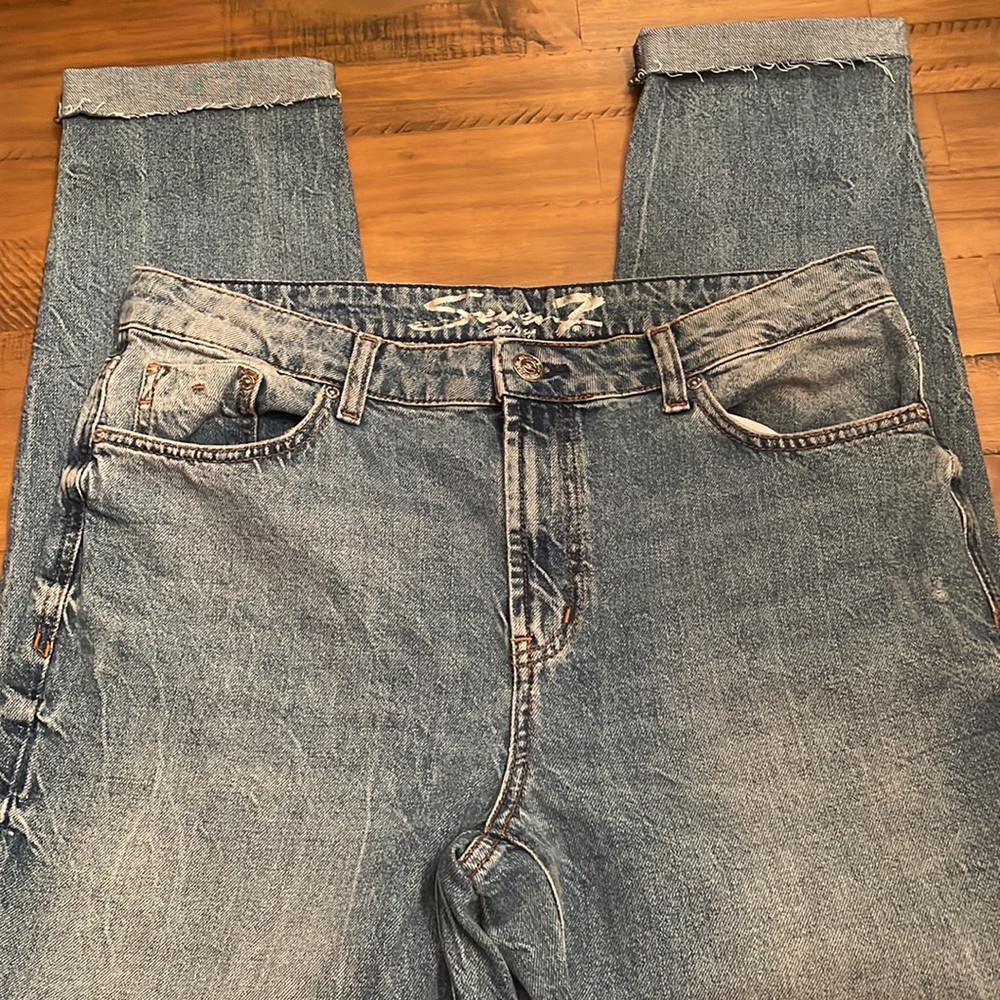 Seven7 High Rise Mom Jean - Picture 3 of 3